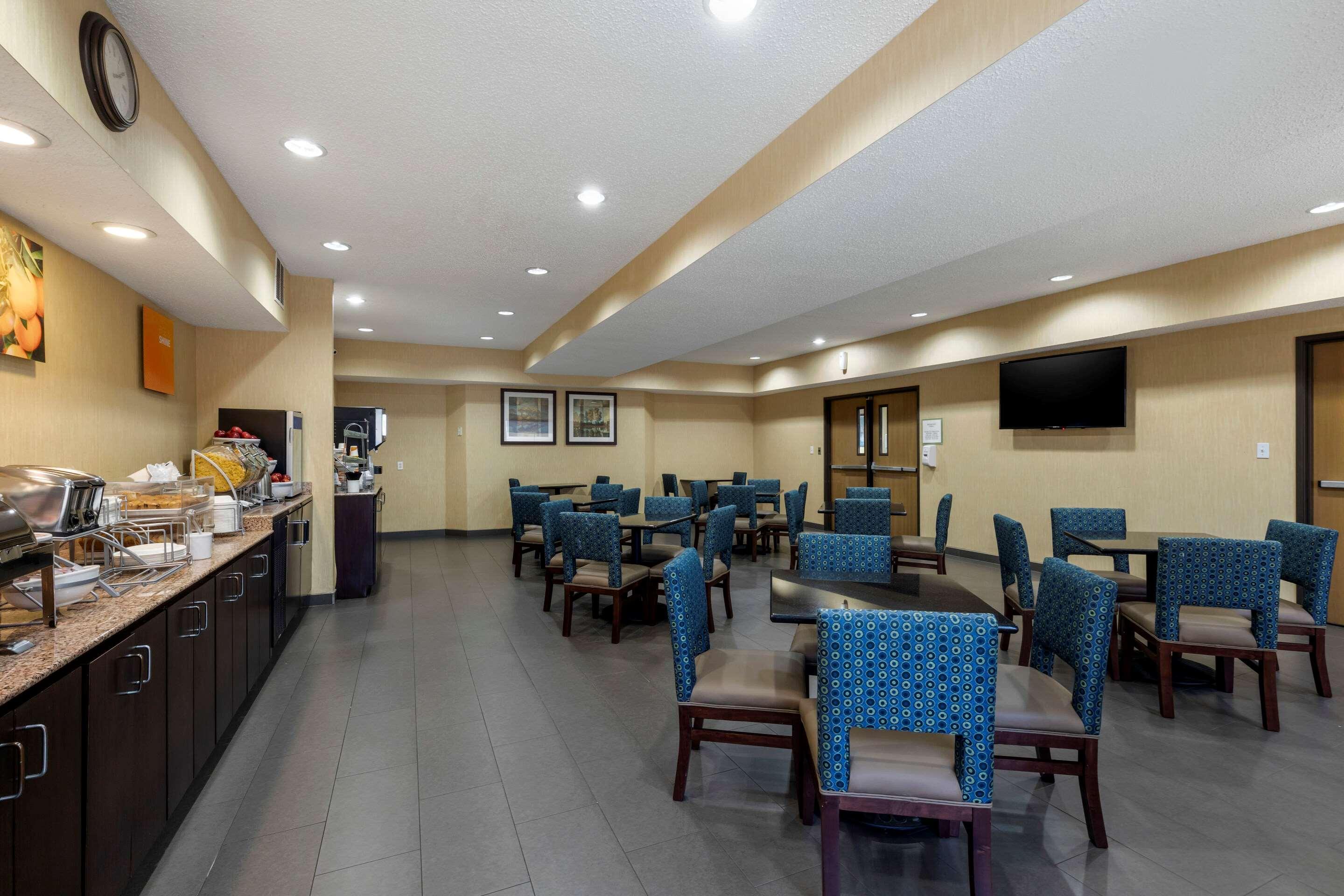 Comfort Suites Dfw Airport Irving Exterior foto